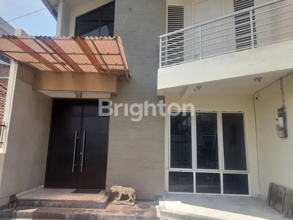 image BANGUNAN 2 LANTAI LOKASI TEMPEL SUKOREJO (1)