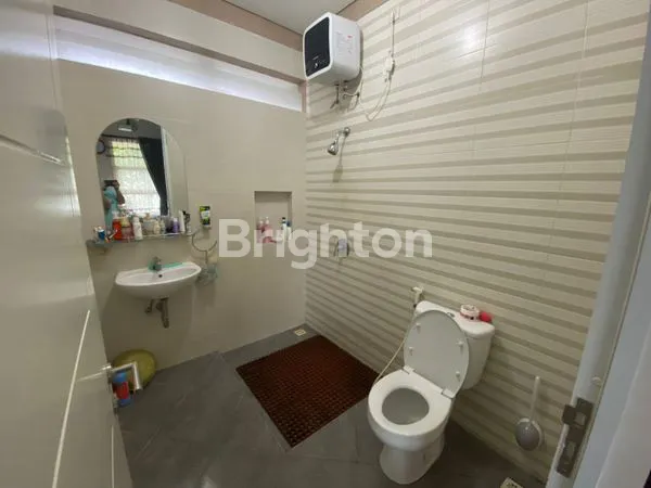 image RUMAH ROYAL RESIDENCE 2LT, SIAP HUNI (8)