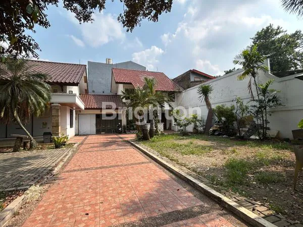 image RUMAH DENGAN TANAH LUAS DI PONDOK LABU JAKARTA SELATAN (1)