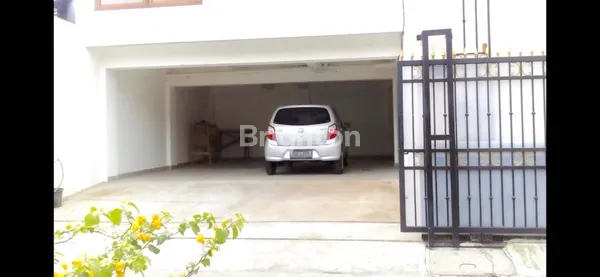 image RUMAH RADIO DALAM JAKSEL DENGAN MULTI KAMAR : 6 KAMAR TIDUR SEMUA KAMAR MANDI DALAM, PLUS KM TIDUR & KM MANDI ART. COCOK UNTUK MESS KARYAWAN (7)
