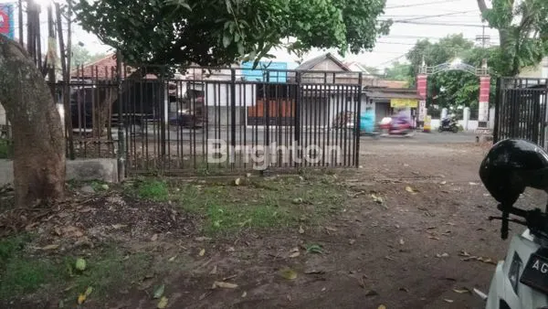 image BELI TANAH STRATEGIS BONUS RUMAH, SHM, DEKAT PONDOK LIRBOYO DI KOTA KEDIRI (2)