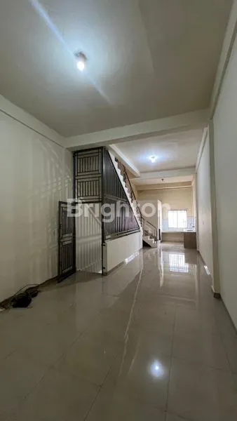 image RUKO 3 LANTAI DI JALAN PASAR 3/TUASAN MEDAN. (4)