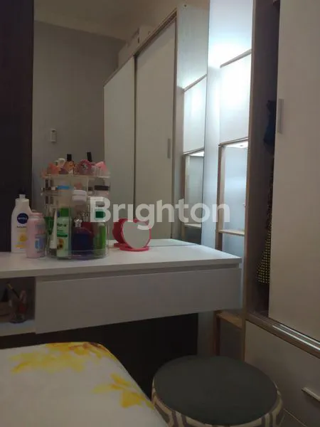 image DI JUAL RUMAH CANTIK 2 LANTAI DI JALAN KUSUMA (7)