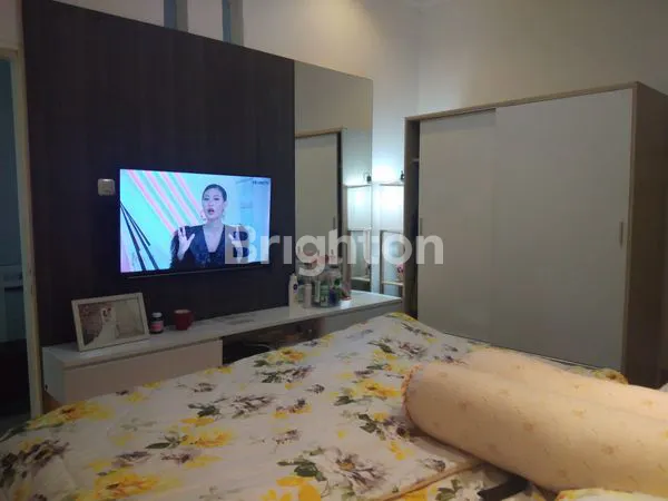 image DI JUAL RUMAH CANTIK 2 LANTAI DI JALAN KUSUMA (6)