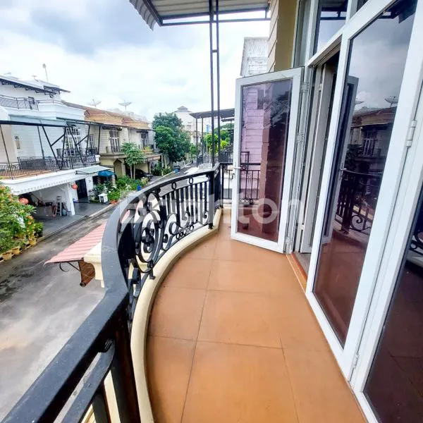 image RUMAH MEWAH LEBAR 12MTR FULL FURNISHED DI KOMPLEK CITRA GARDEN CLUSTER RICH MANSION - CIPUTRA GROUP JL JAMIN GINTING - KOMPLEK DENGAN DOUBLE GATE SECURITY DAN FULL FASILITAS (8)