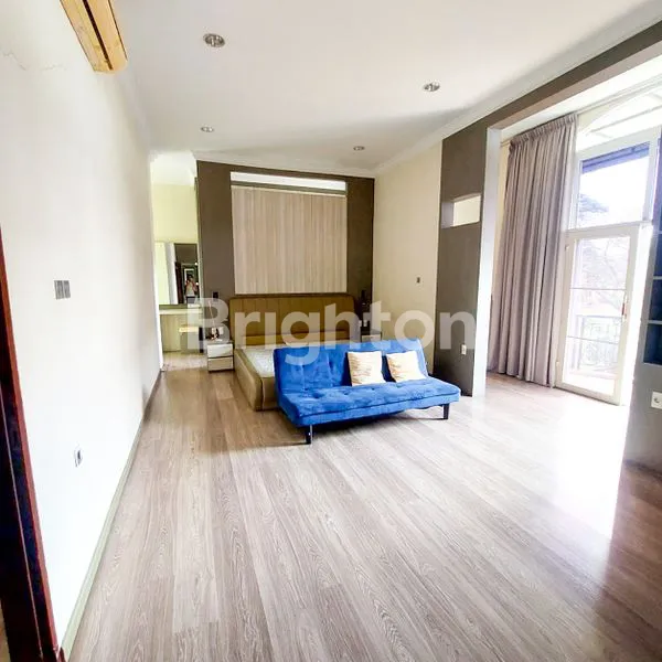 image RUMAH MEWAH LEBAR 12MTR FULL FURNISHED DI KOMPLEK CITRA GARDEN CLUSTER RICH MANSION - CIPUTRA GROUP JL JAMIN GINTING - KOMPLEK DENGAN DOUBLE GATE SECURITY DAN FULL FASILITAS (5)