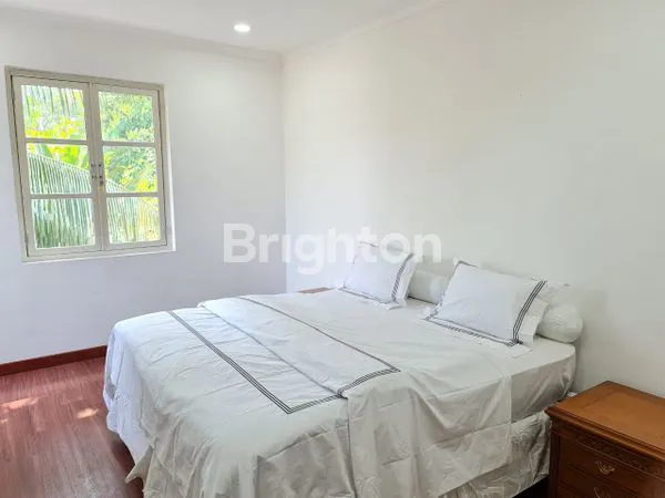 image JUAL RUMAH MEWAH DI KEMANG BARAT JAKARTA SELATAN (4)