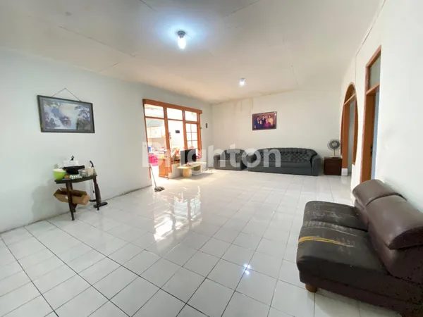 image RUMAH KLASIK : RAYA PADALARANG, DEKAT BORMA. COCOK UNTUK MINI MARKET MODERN (3)