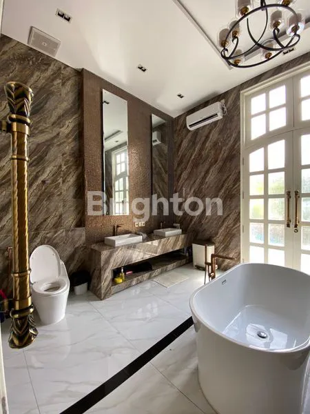 image DIJUAL RUMAH 3 ½ LANTAI DI PURI GADING – POTENSI BESAR DAN SIAP SENTUHAN AKHIR (7)