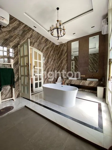 image DIJUAL RUMAH 3 ½ LANTAI DI PURI GADING – POTENSI BESAR DAN SIAP SENTUHAN AKHIR (5)