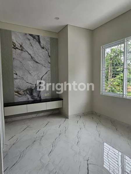 image RUMAH BARU FULL RENOV SHM DI DE LATINOS BSD (2)