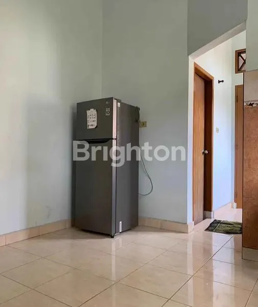 image RUMAH CANTIK BERSIH TANAH LUAS (5)