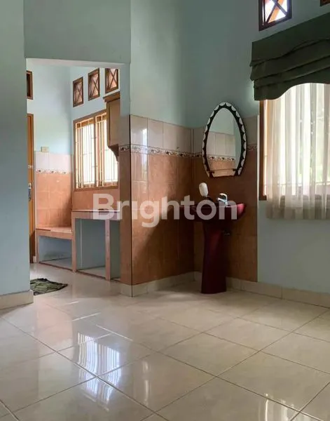 image RUMAH CANTIK BERSIH TANAH LUAS (6)