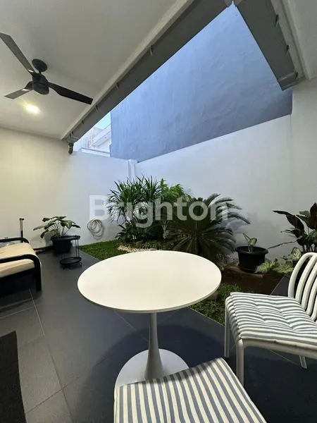 image RUMAH 2 LANTAI FULL FURNISHED KARAWANG (8)