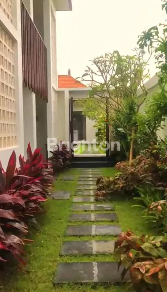 image DISEWAKAN FULL-FURNISHED  VILLA IN  DEWI SRI - KUTA\N (7)