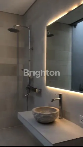 image DISEWAKAN FULL-FURNISHED  VILLA IN  DEWI SRI - KUTA\N (5)