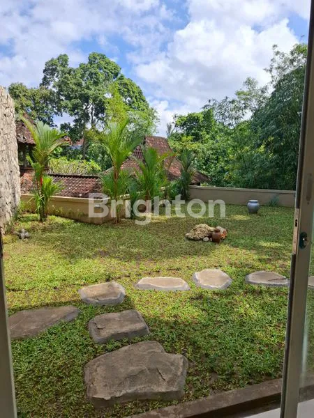 image RUMAH MEWAH 4KT LT 305M² DI DENPASAR UTARA (2)