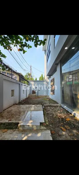image RUMAH MEWAH 4KT DEKAT CITOS CILANDAK (6)
