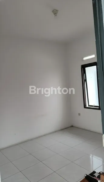 image RUMAH 2 LANTAI MINIMALIS GRIYA PATARUMAN ASRI CIPATIK DEKAT KAWASAN INDUSTRI KUTAWARINGIN (5)