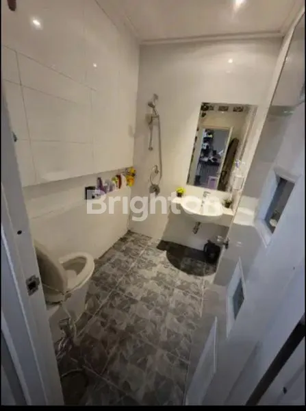 image RUMAH MODERN FULL BETON DI RESIDENCE ONE BSD – LOKASI STRATEGIS, DEKAT TOL! (5)