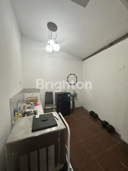 image RUMAH MINIMALIS 2 LANTAI DI CIPUTAT, SHM (4)