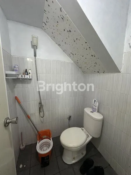 image RUMAH MINIMALIS 2 LANTAI DI CIPUTAT, SHM (5)