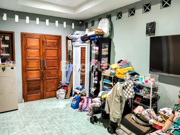 RUMAH STRATEGIS RADIO DALAM GANDARIA UTARA: 5 MENIT KE PIM | 8 MENIT KE BLOK M | 5 MENIT KE MRT BLOK A | PUSAT KOTA JAKARTA SELATAN