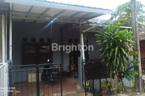 image RUMAH STRATEGIS DI GRIYA CINERE (1)