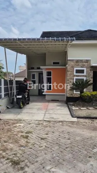 image DISEWA RUMAH DI JL. HR. SUBRANTAS PANAM (2)