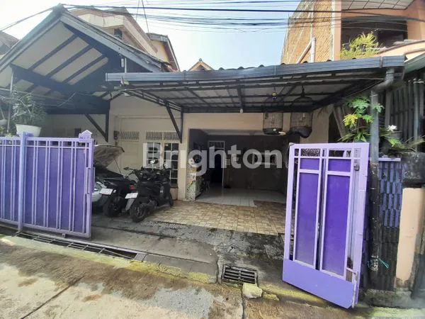 image RUMAH 2 LT DENGAN LINGKUNGAN NYAMAN & DEKAT FASILITAS UMUM DI SAYAP ANTAPANI BANDUNG (2)