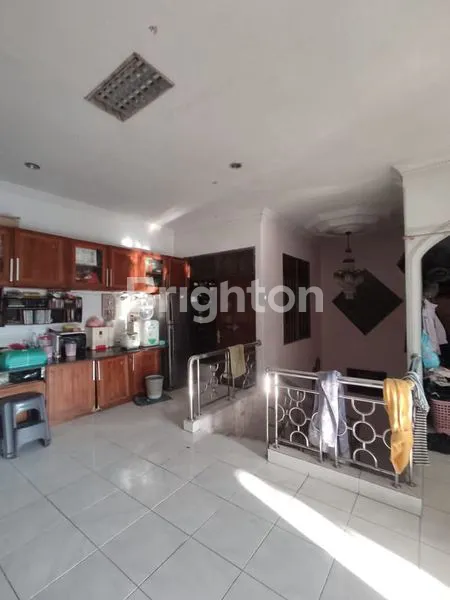 image RUMAH MEWAH 6 KT DI KEBAYORAN BARU (5)