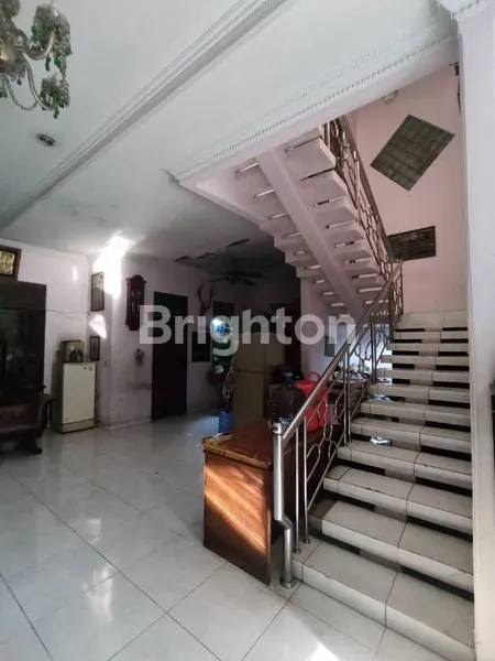 image RUMAH MEWAH 6 KT DI KEBAYORAN BARU (4)