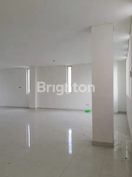 image DISEWAKAN RUKO STRATEGIS SAWOJAJAR 3 LANTAI (2)