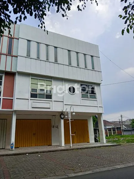 DISEWAKAN RUKO STRATEGIS SAWOJAJAR 3 LANTAI