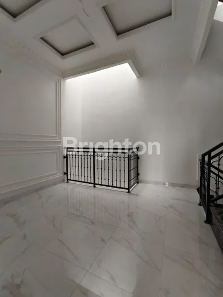 image HUNIAN MEWAH 3 LANTAI DI GROGOL DEPOK (4)