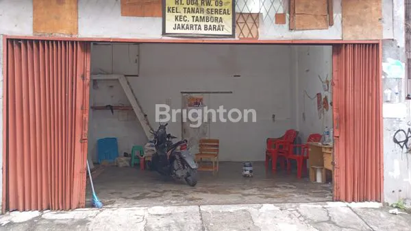RUMAH DI SEWA TANAH SEREAL JAKBAR