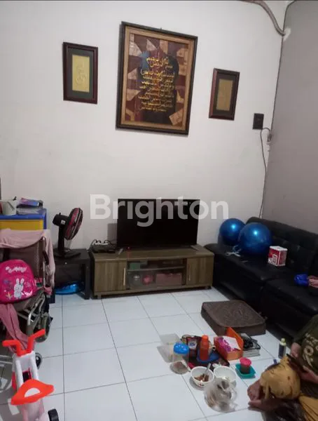 image RUMAH MEWAH 2 LANTAI LT 89M² HARGA NEGO (2)