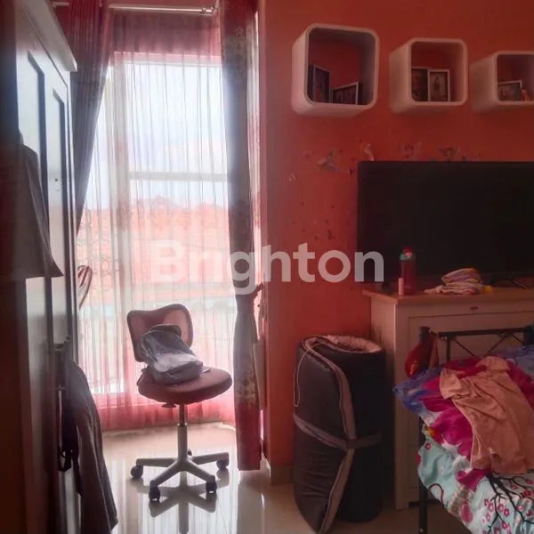 image RUNGKUT ASRI TENGAH LEBAR 6 (6)