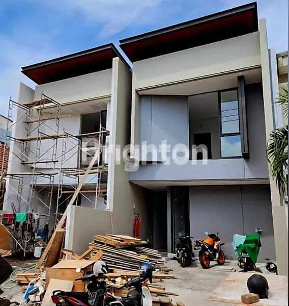 image RUMAH BARU GRESS NEW MINIMALIS 2 LT 2 UNIT JEJER KUALITAS PREMIUM DEKAT RAYA MERR PURIMAS UNIVERSITAS UPN VETERAN (1)