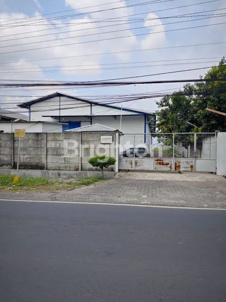 image *DIJUAL PABRIK AKTIF BESERTA MESIN + COLD STORAGE + KENDARAAN OPERASIONAL DI RAYA PACET - MOJOSARI*   (1)