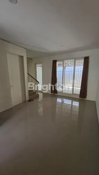 image DISEWAKAN RUMAH SIAP HUNI NORTHWEST PARK (2)