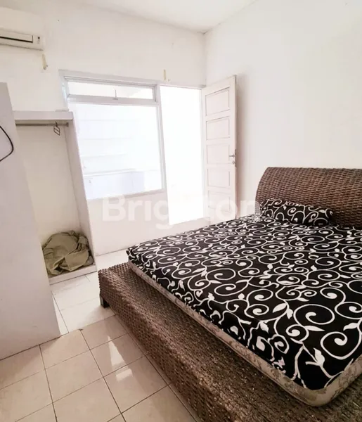 image DIJUAL CEPAT RUMAH SIAP HUNI DI KOMPLEK TAMAN LEMBAH HIJAU LIPPO CIKARANG – STRATEGIS, NYAMAN & SEMI FURNISHED (3)