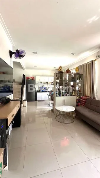 image RUMAH PIK2 VIEW SWIMMING POOL  (2)