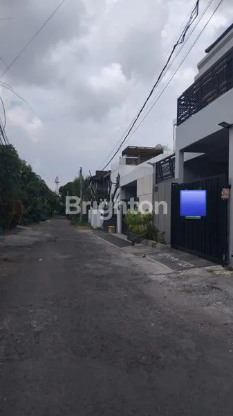 image DISEWAKAN RUMAH ISTIMEWA  DI RENON (3)