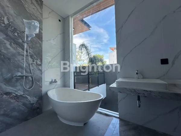 image RUMAH BARU 2 LANTAI MODERN MINIMALIS DI CITRALAND DEKAT GWALK, GRAHA DAN PAKUWON (7)