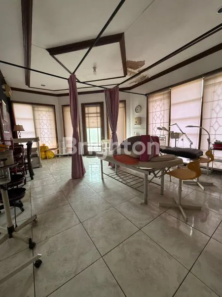 image RUMAH MEWAH LT 413 LB 500 DI TANJUNG BARAT (2)