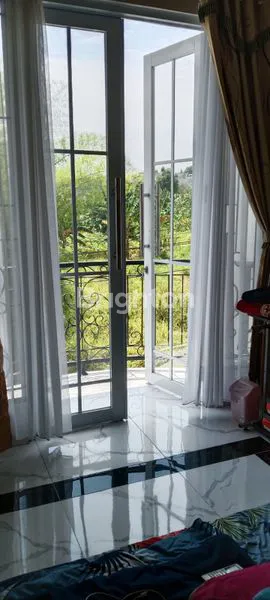 image RUMAH 2 LANTAI STRATEGIS NEMPEL GDC CILODONG DEPOK (3)