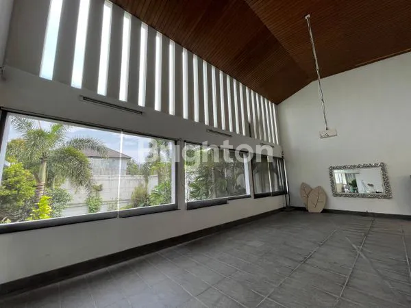 image LUXURIOUS MODERN SEMI FURNISHED (5)