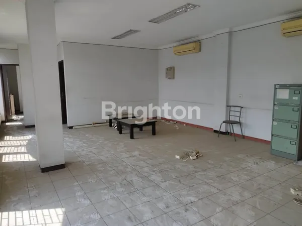 image RUKO 3 LANTAI JEMURSARI, JEMUR WONOSARI, SURABAYA PARKIRAN LUAS (4)