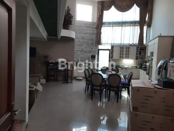 image RUMAH KOMERSIAL NOL JALAN RAYA POLISI ISTIMEWA LEBAR 24, SELANGKAH KE RAYA DARMO, ROW JALAN 40 M, SURABAYA PUSAT (6)